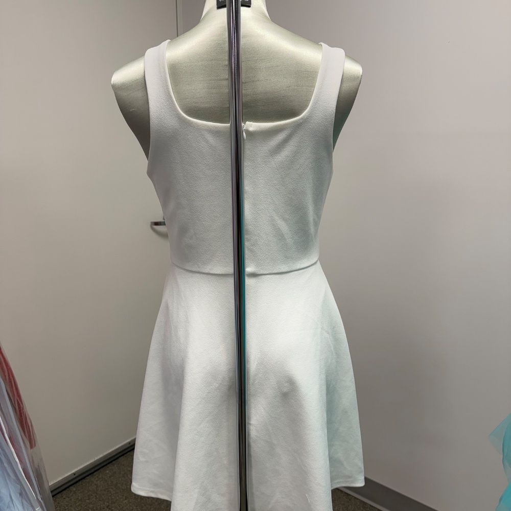 NWT She & Sky White Tank Fit and Flare - Picture 2 of 3